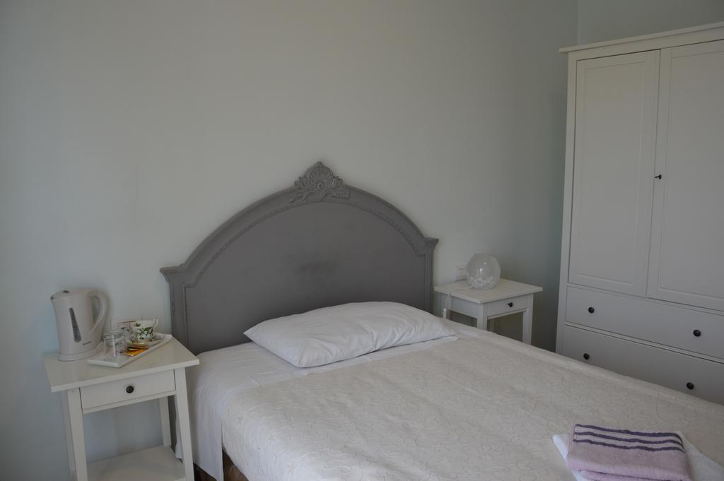 ليتْسّينو B&B Cherry En Rose الغرفة الصورة